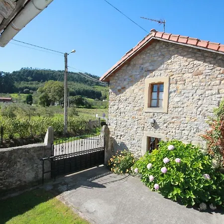 La Llosa Ii بيت للعطل